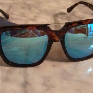 Quay Mika sunglasses